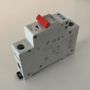 002. Automatsäkring Moeller.